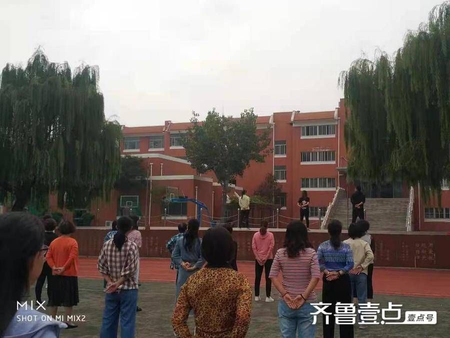 体育|博兴县第一小学积极推广健身体能操