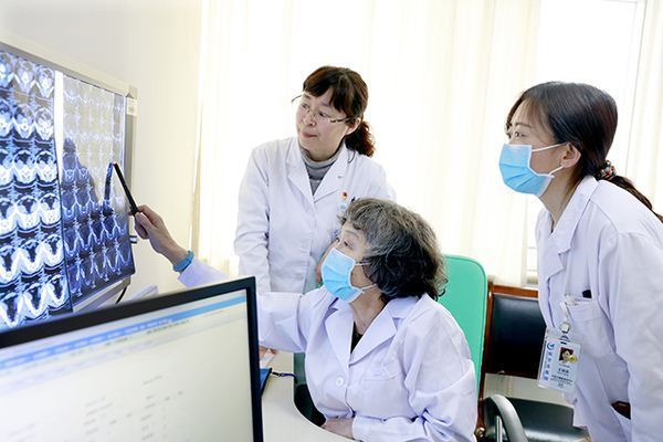 味甘|87岁老中医白开水泡点它,排出多年“肝毒”