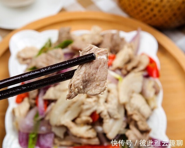 瘦肉太柴太硬？教你3招，不用一滴油，软嫩细滑，老人小孩都能吃