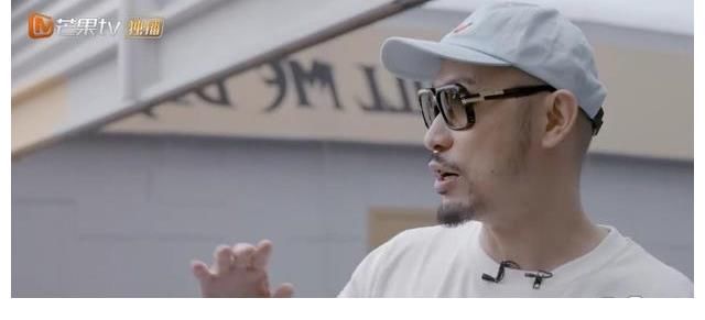 飛云之下|《披荊斬棘》二公表演，林志炫跌落舞臺，落淚道歉，引起全網(wǎng)共鳴