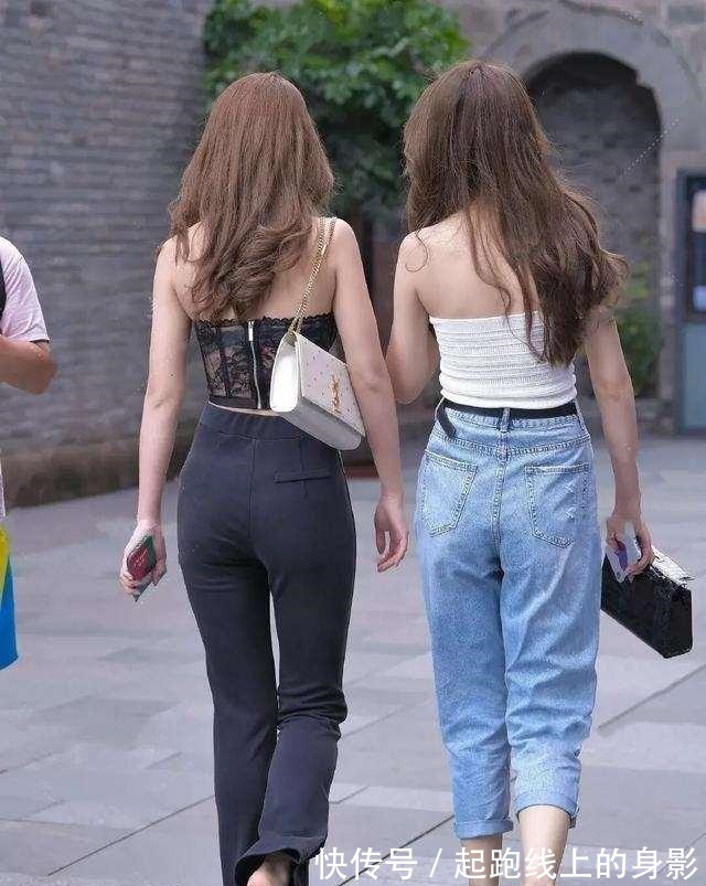 蕾丝 “露胃”打底裤的美女,轻盈好看又显气质,时尚美丽!