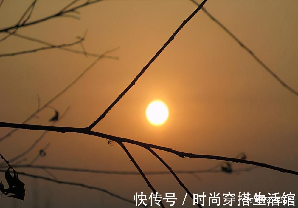 tips|四十岁女人如何穿保暖不土气?这3种搭配清雅脱俗,照着穿就对了