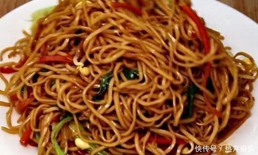 教你在家做炒面,几步就上桌,劲道又爽滑,一家老少都爱吃