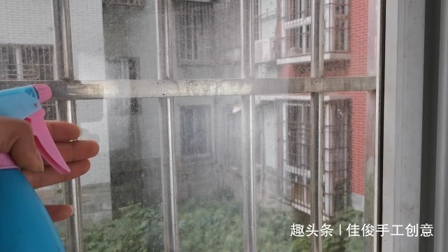 洗衣液|白醋和洗衣液混合真厉害,解决了家家户户的难题,学会回家试试!