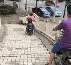 |搞笑GIF趣图:我有给手机降温的好方法