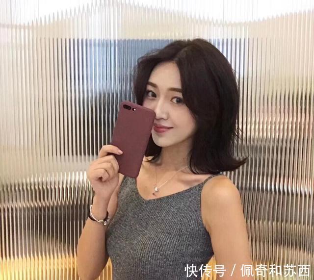 30岁女人过年前“高频”的发型选择，日常好打理还时髦，很显年轻