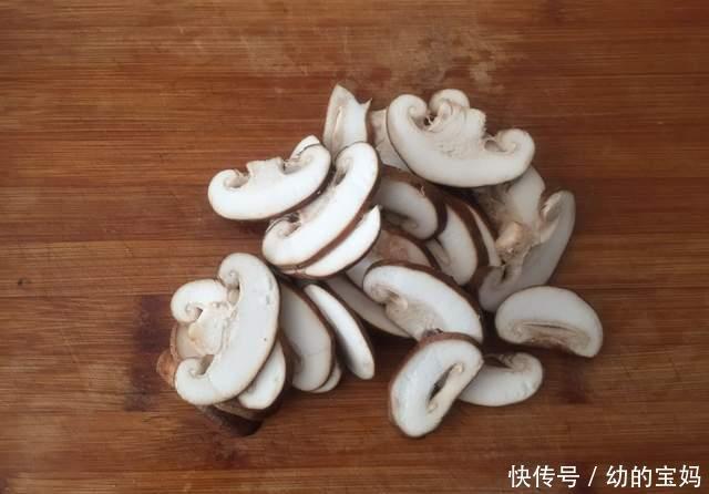 让身体|香菇白菜汤,味道清淡,还有养生效果!