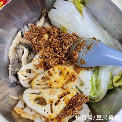 辣椒面|大厨教你做简易炸串，学会不用下馆子