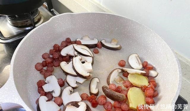 晒晒我家懒人午餐,早上预约,中午直接开饭,天冷隔三差五想吃