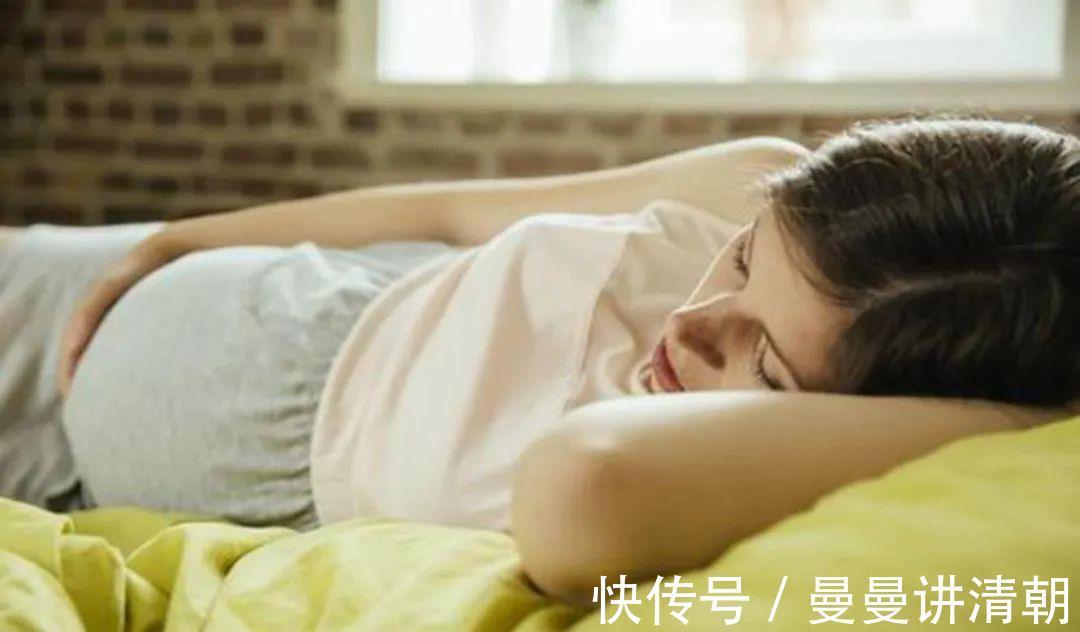 睡姿|孕期睡姿不正确会伤害胎儿，孕妈要及时纠正，别图一时舒服坑了娃