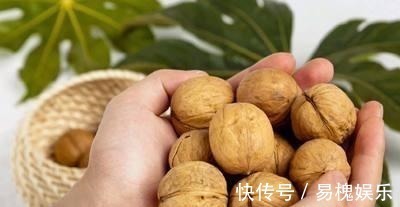 营养|核桃虽然营养, 但早上吃好, 还是晚上吃好 答案不简单!
