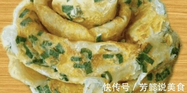早餐不用愁，一碗面粉，筷子搅一搅，蛋香酥软，三天两头做一次！