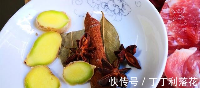 红烧肉想要好吃,原来有秘诀,按这个方法做,肥而不腻软烂又入味!