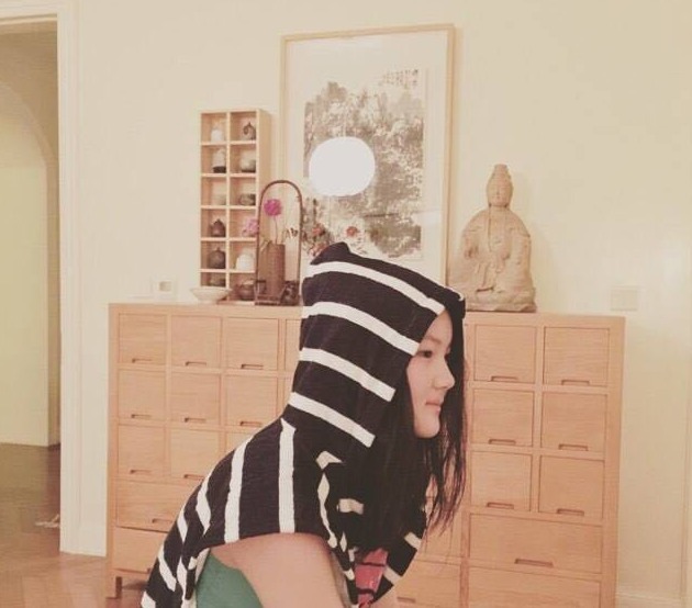 晒晒孙楠住的豪宅，全屋铺着实木地板，面积大得像个迷宫