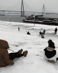 |幽默笑话:记得我跟前男友冷战,前男友是摩羯座,一冷战就没完了