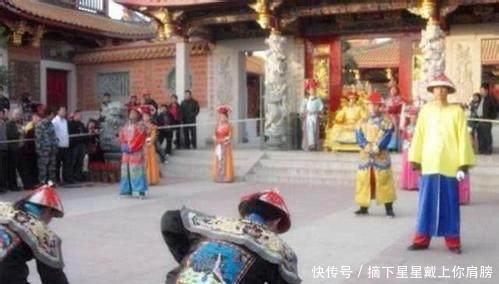 礼仪|不愿醒来的王朝旧梦 大清皇室后人行皇室礼仪, 说旧王朝官话！