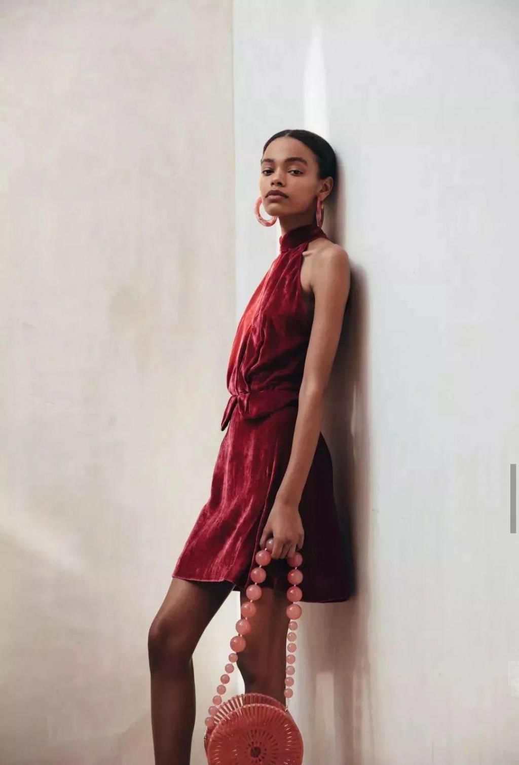 想独领风骚这6个小众设计师品牌的包包，你一定不要错过