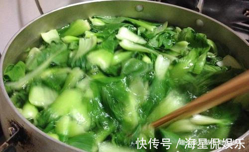 香椿|炒前需焯水的3种蔬菜,再懒也不能省掉这1步,快告诉家人吧