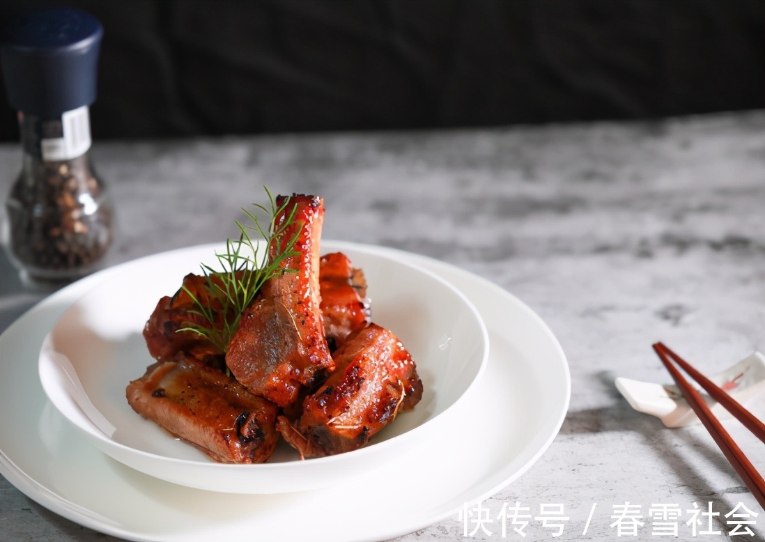 橄榄油|在家做蜂蜜酱香排骨，香甜可口，肉质鲜美，营养健康