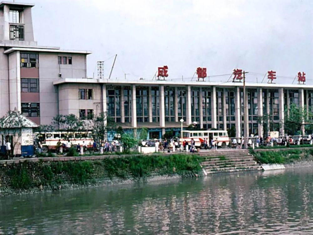 青冈|老墨聊节气|烘笼儿、抱鸡婆、青冈木炭·大雪到了,你用什么过冬?