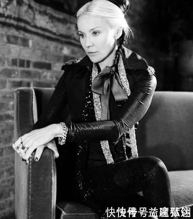 麦昆|麦昆设计的终极收藏家Gaga花75万找她买裙子,贝嫂最想赢的女人