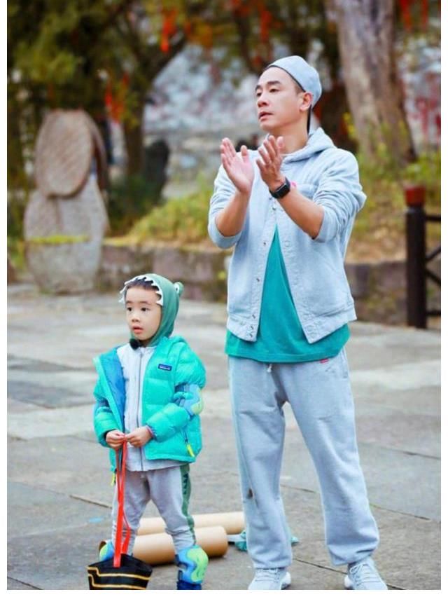 陳小春應(yīng)采兒花百萬(wàn)改名催運(yùn)？改完后參加《披荊斬棘的哥哥》大火