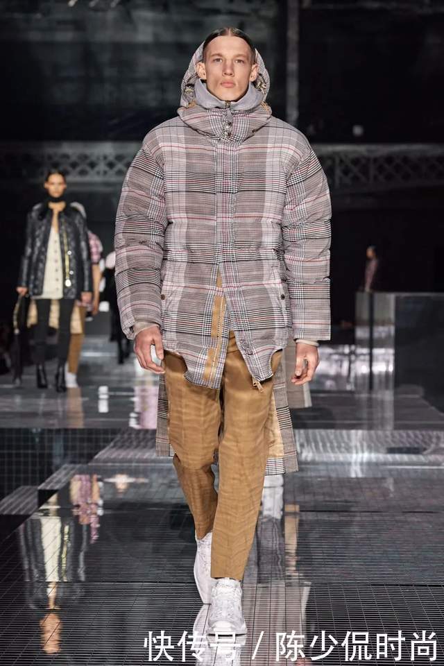 羽绒服|羽绒服盘点种草:含大牌秀场款、选购注意事项