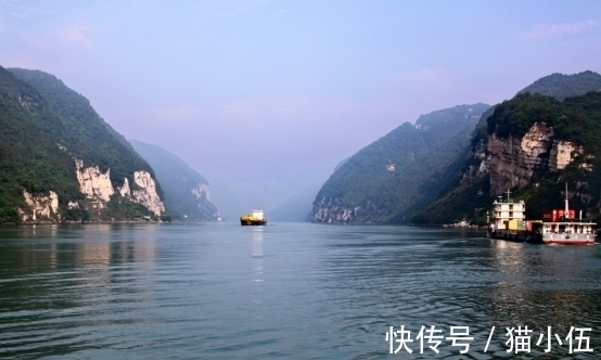 我国滔滔不绝的大江突然消失,当年长江