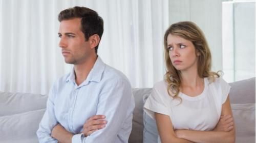 老伴|退休了，60岁夫妻应该分开睡还是一起睡？三位老人的回答太现实