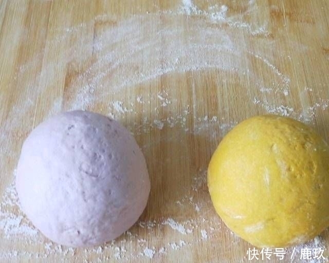 创意双色馒头,柔软丰满,营养丰富,外形可爱