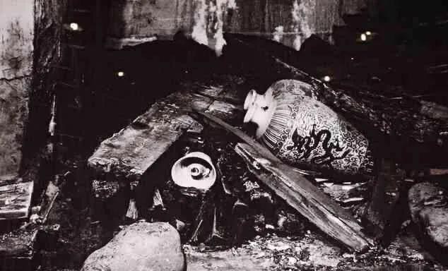 封闭|皇帝下葬后,封闭地宫的最后一位工匠,还能出来吗?