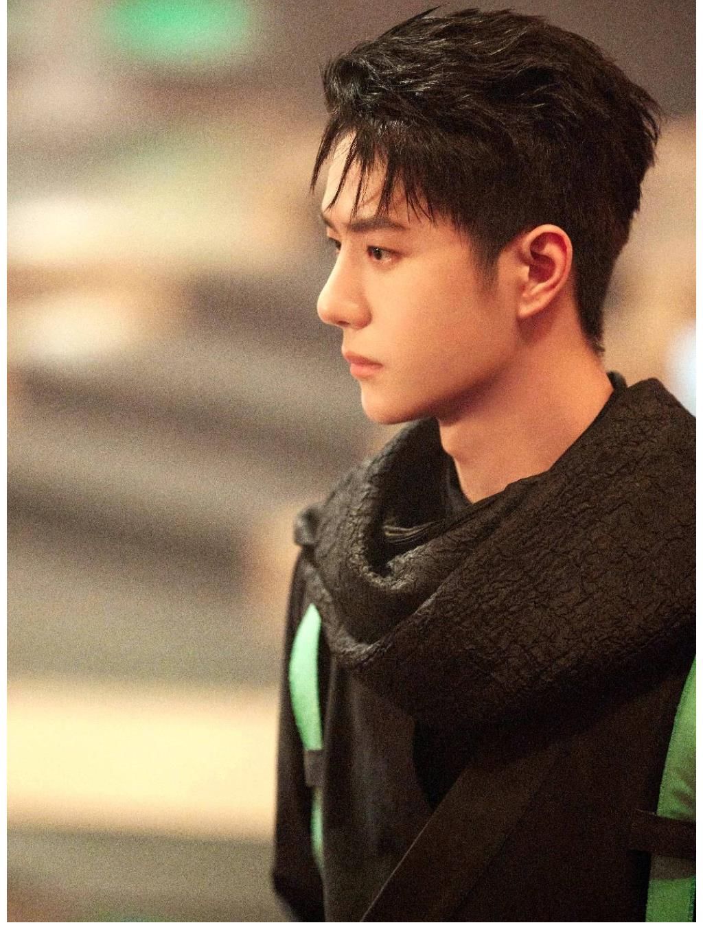 小談|趙麗穎王一博粉絲口水大戰上了熱搜，央媒點評該整治粉絲經濟了