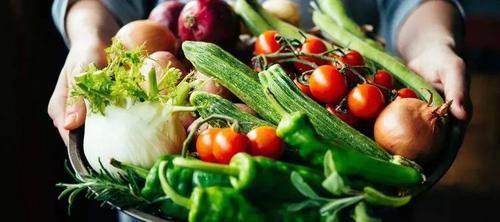 不想走近色斑“重灾区”？教你几招预防色斑