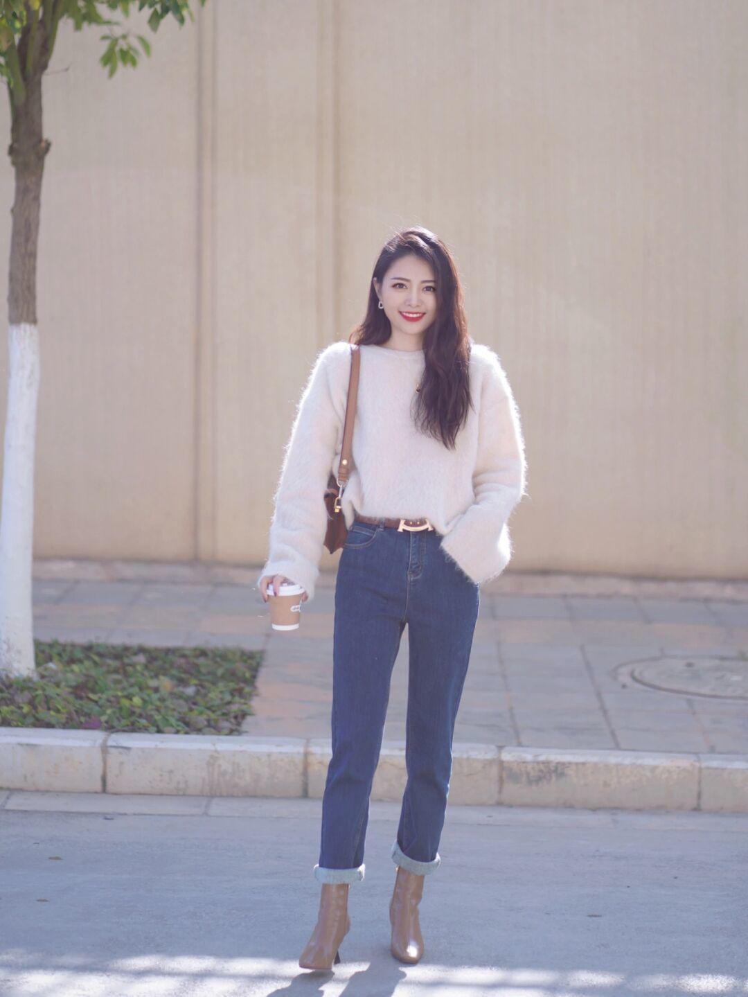 开衫 女人再不会打扮也别配“紧身衣”,毛衣才是最优雅,实用性极强