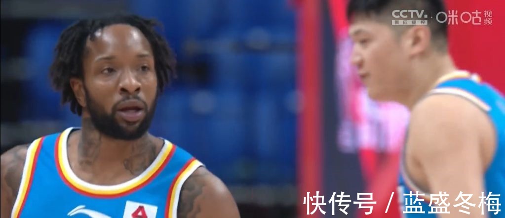 青岛男篮|张骋宇高效砍分,约翰逊砍下大两双,青岛男篮100-80大胜北控队!