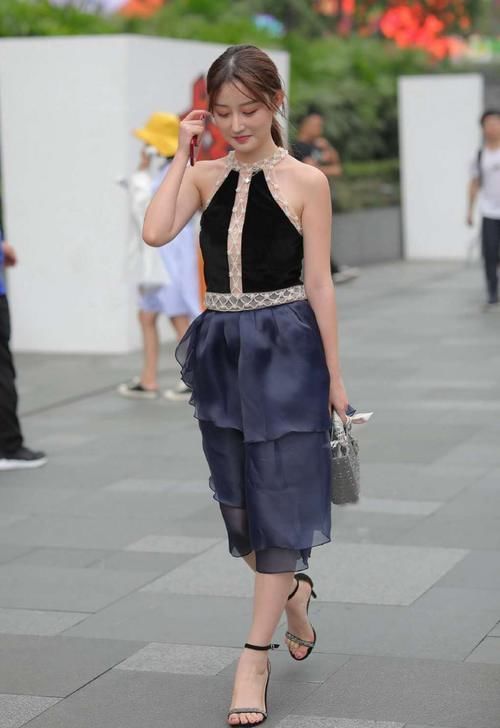 连衣裙|时尚艾米丽原创仙气十足的薄纱连衣裙,穿起来很有浪漫的感觉