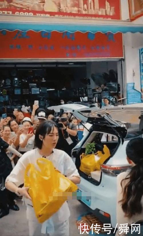 中餐厅|姚安娜《中餐厅5》路透照曝光 很多网友都赞她家教好，没有娇生惯养很接地气