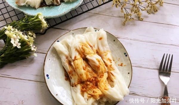 爱吃肠粉不用买,学会配方,在家也能做,爽滑细嫩比买的好吃