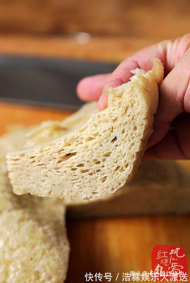灵魂|全网都在做凉皮,我教大家做凉皮里的灵魂蒸面筋,不用洗面特简单