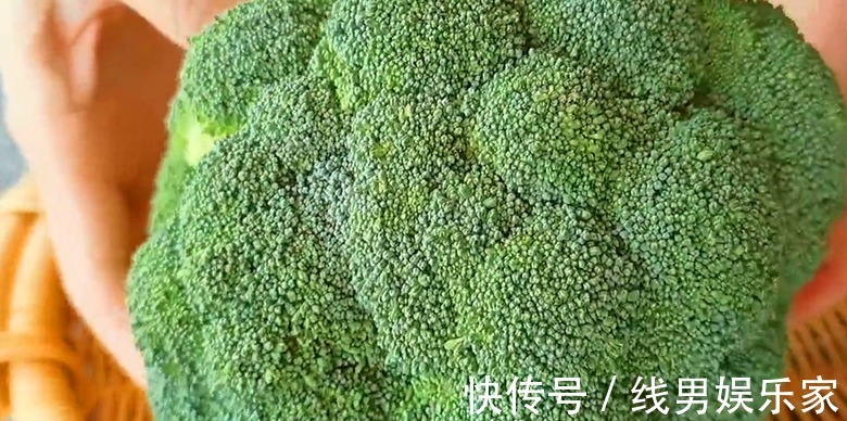 脆嫩|炒西兰花，最忌直接炒和焯水了，教你3招，脆嫩入味，营养不流失