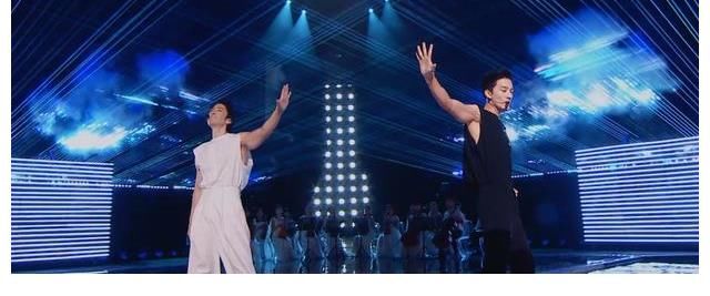 《追光吧》一公落幕，6倍光速拿第1，张卫健再现经典，1人被淘汰