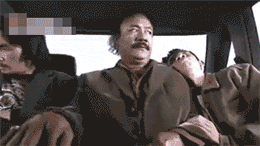 |搞笑GIF:有个这样的女友 肯定连五十都活不到