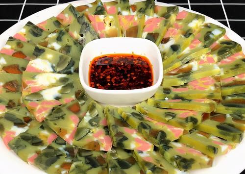 过年不用太忙活，这菜提前做好，随便一切就能上桌，颜值高有面子