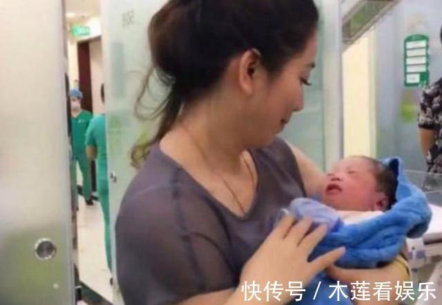 年轻人|“最美外婆”产房外走红,风头盖过宝宝,外婆看我不如看我外孙