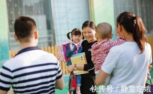 朋友家|宝宝扯断幼儿园老师“金项链”,妈妈的处理方法被称赞:情商真高