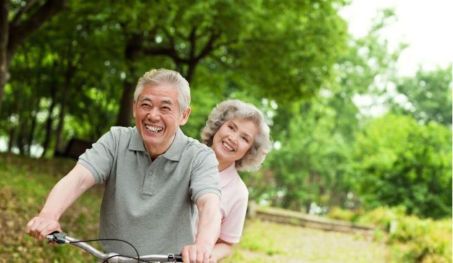 “长寿”靠睡觉和饮食?中医讲:坚持这“2件小事”,身体自然好