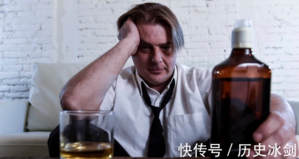 肝硬化|肝硬化“祸根”找到了,除酒外,还有3个因素,最好1个都不占