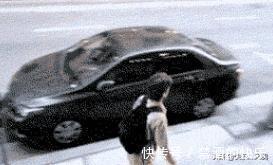 |搞笑段子:你这姿势不行,要像我这样才能丢出去