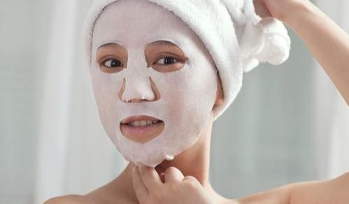 精华液|女人过了30岁,敷面膜要记住3不要,不然再贵的面膜也是浪费