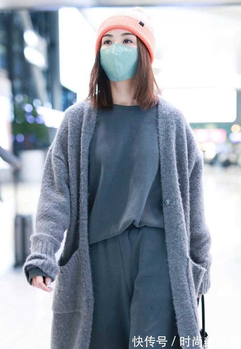 高级感|阿Sa真懂“高级感”穿搭,同色系叠穿简约大气,越简单越显气质